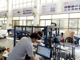 机电忙 充电 暑假进行时 湖北理工学院机械设备研发实践纪实